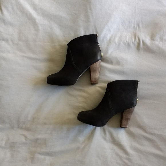 EUC Steve Madden booties - Picture 2 of 8